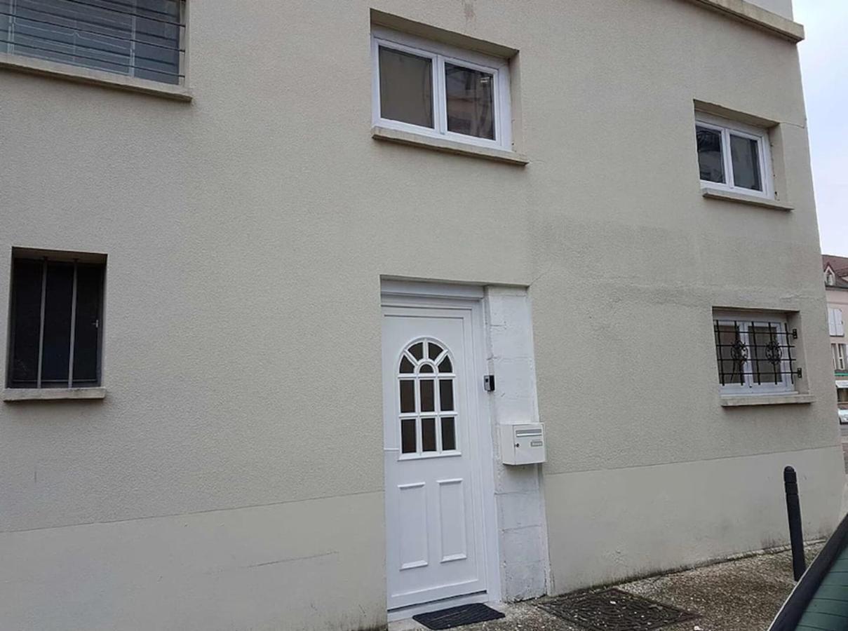 Location Duplex 52M² Au Coeur De Troyes Apartment ภายนอก รูปภาพ